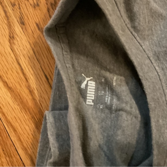Puma T-Shirt - Picture 2 of 2